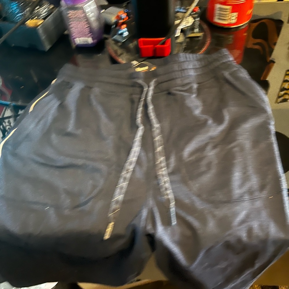 😎3 for $12😎Club 38 men shorts